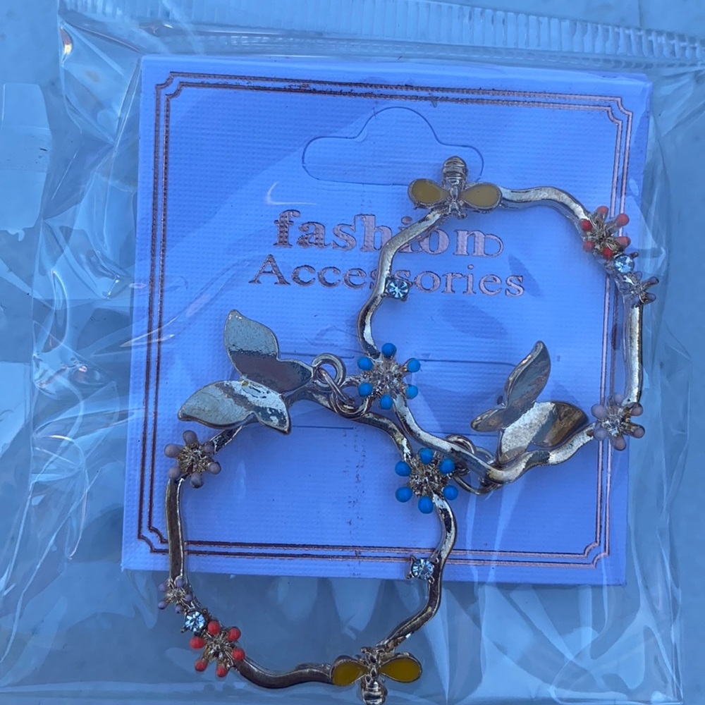 Earring